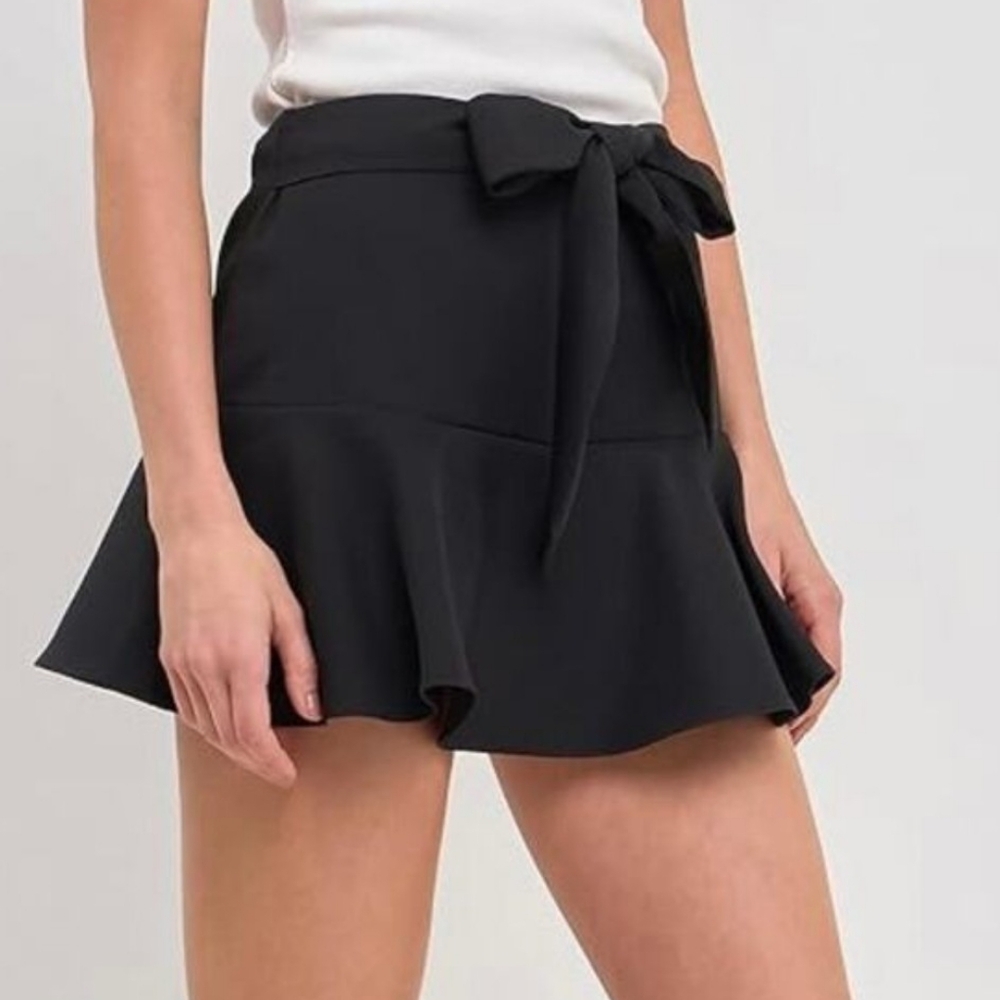 ZARA LARGE